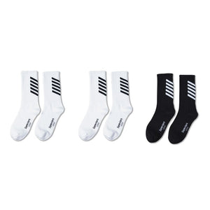 V1AZ Socks (3 PACK) 2 pcs white 1 black, One Size - Streetwear Socks - Slick Street