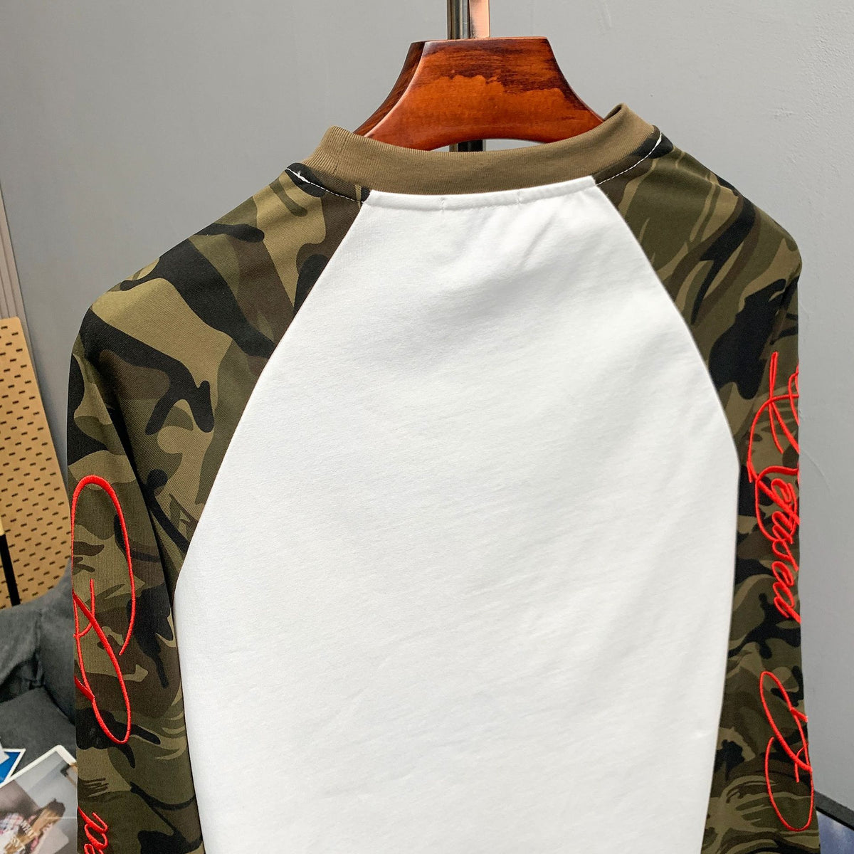 Yori Camo Raglan Long Sleeve