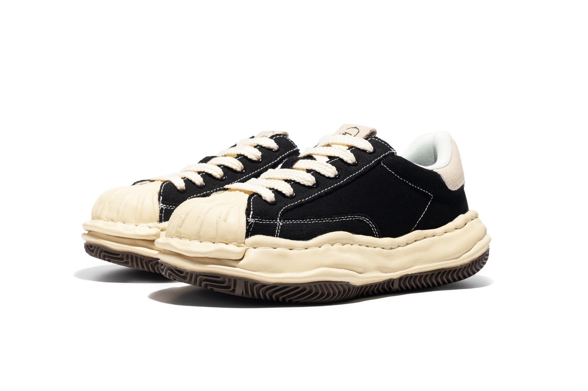 MELT Sneakers - Bone Black