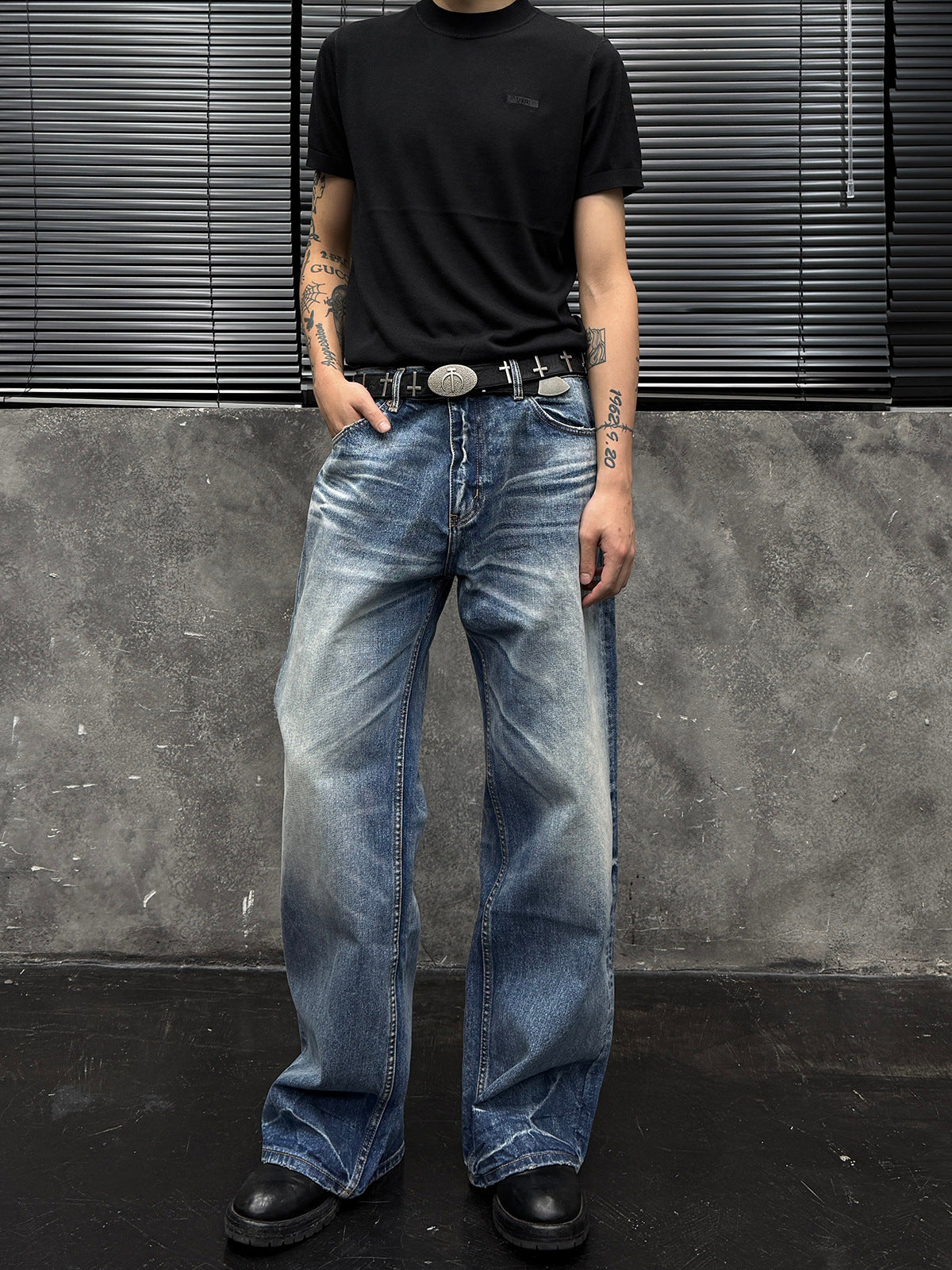 Blue Line Washed Jeans