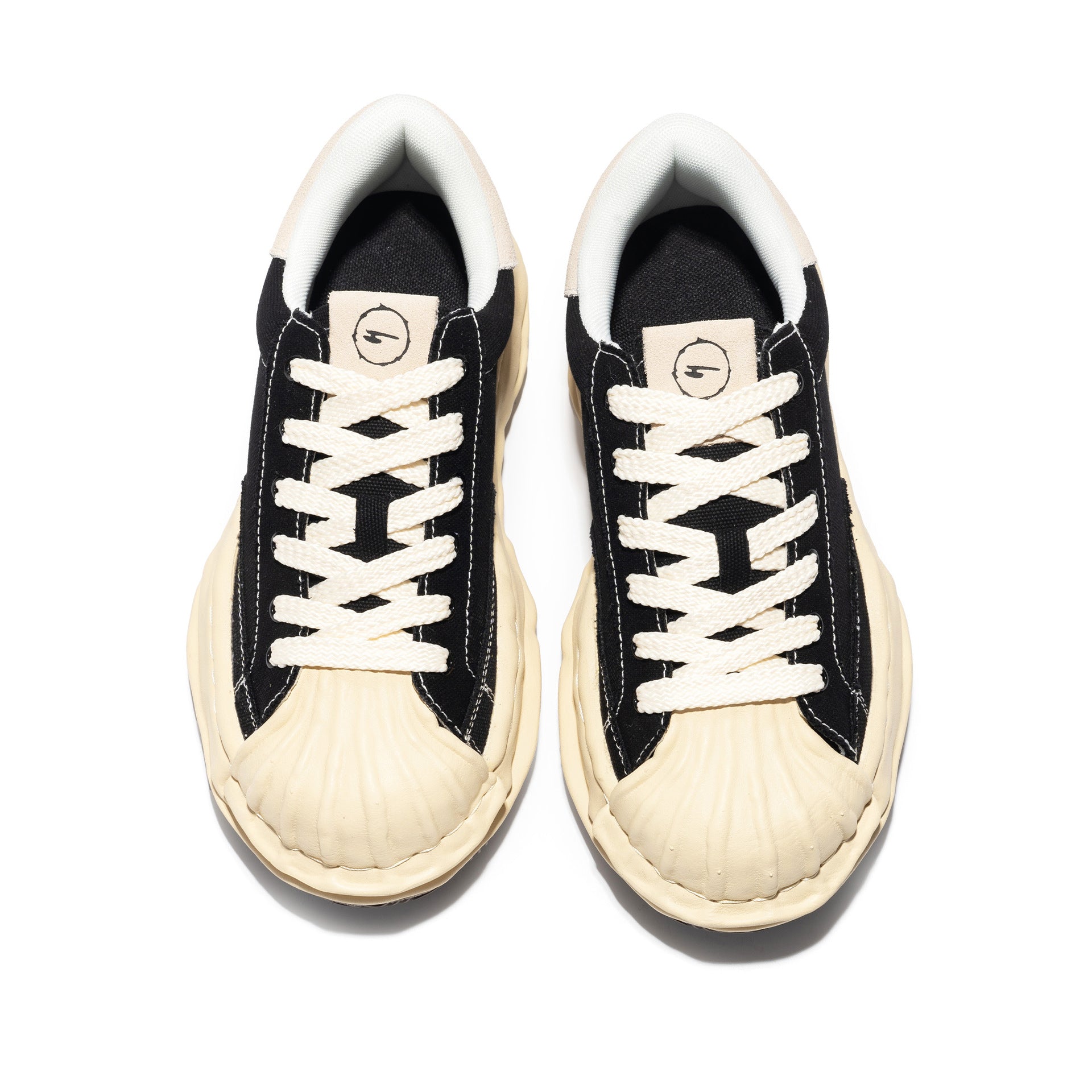 MELT Sneakers - Bone Black