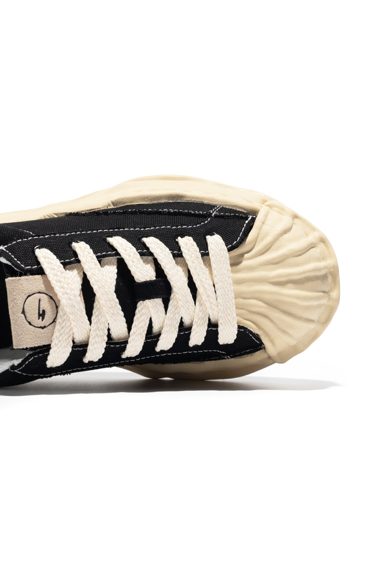MELT Sneakers - Bone Black