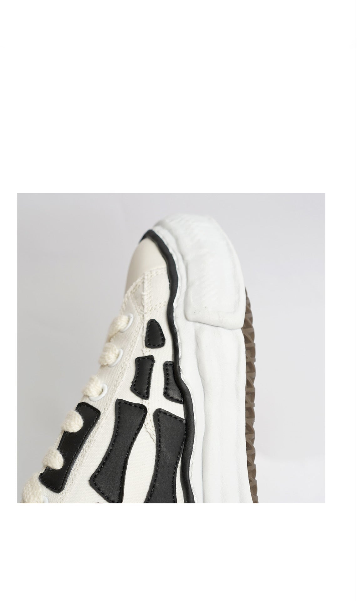 Fracture Low Sneakers