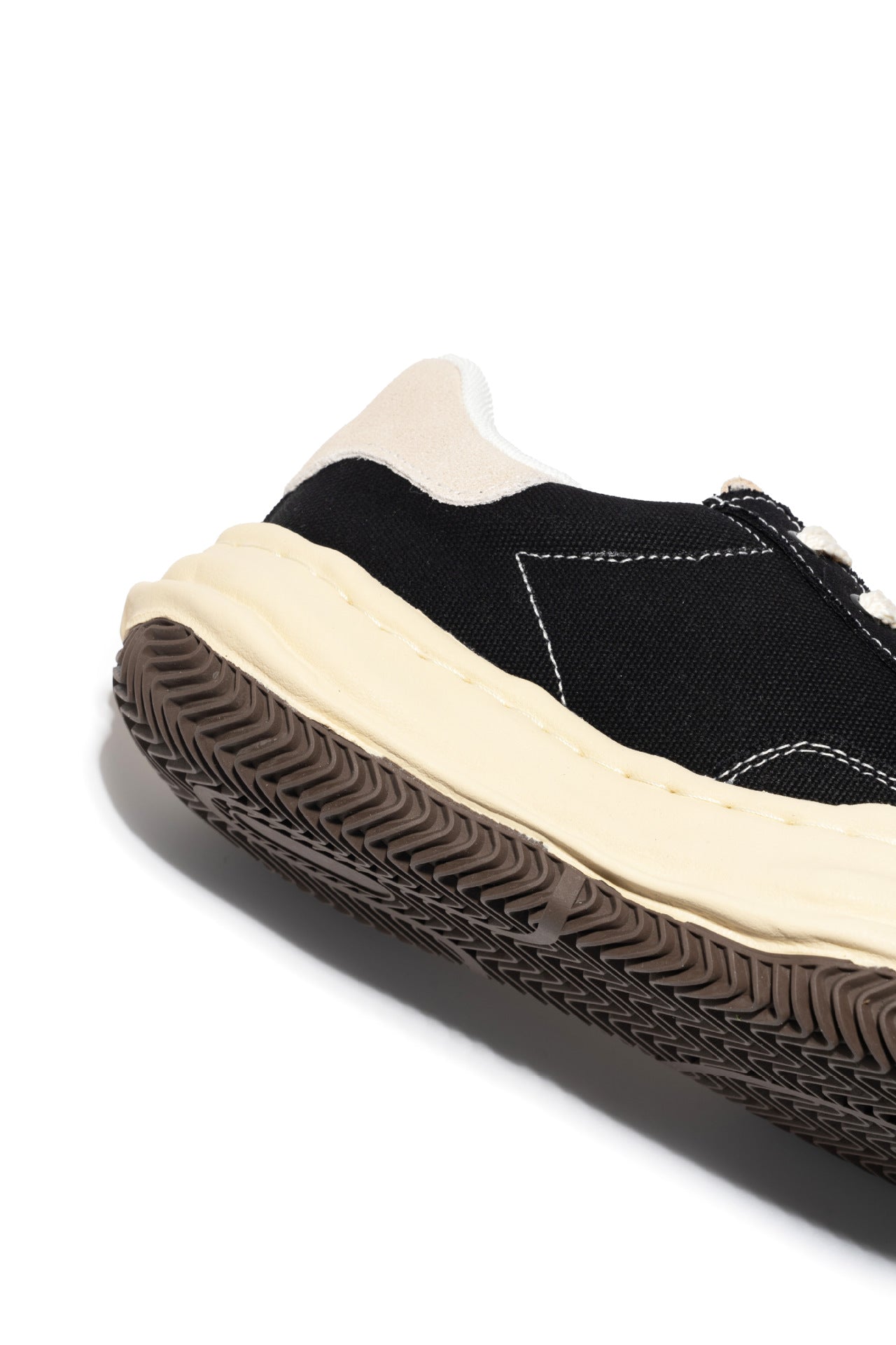 MELT Sneakers - Bone Black