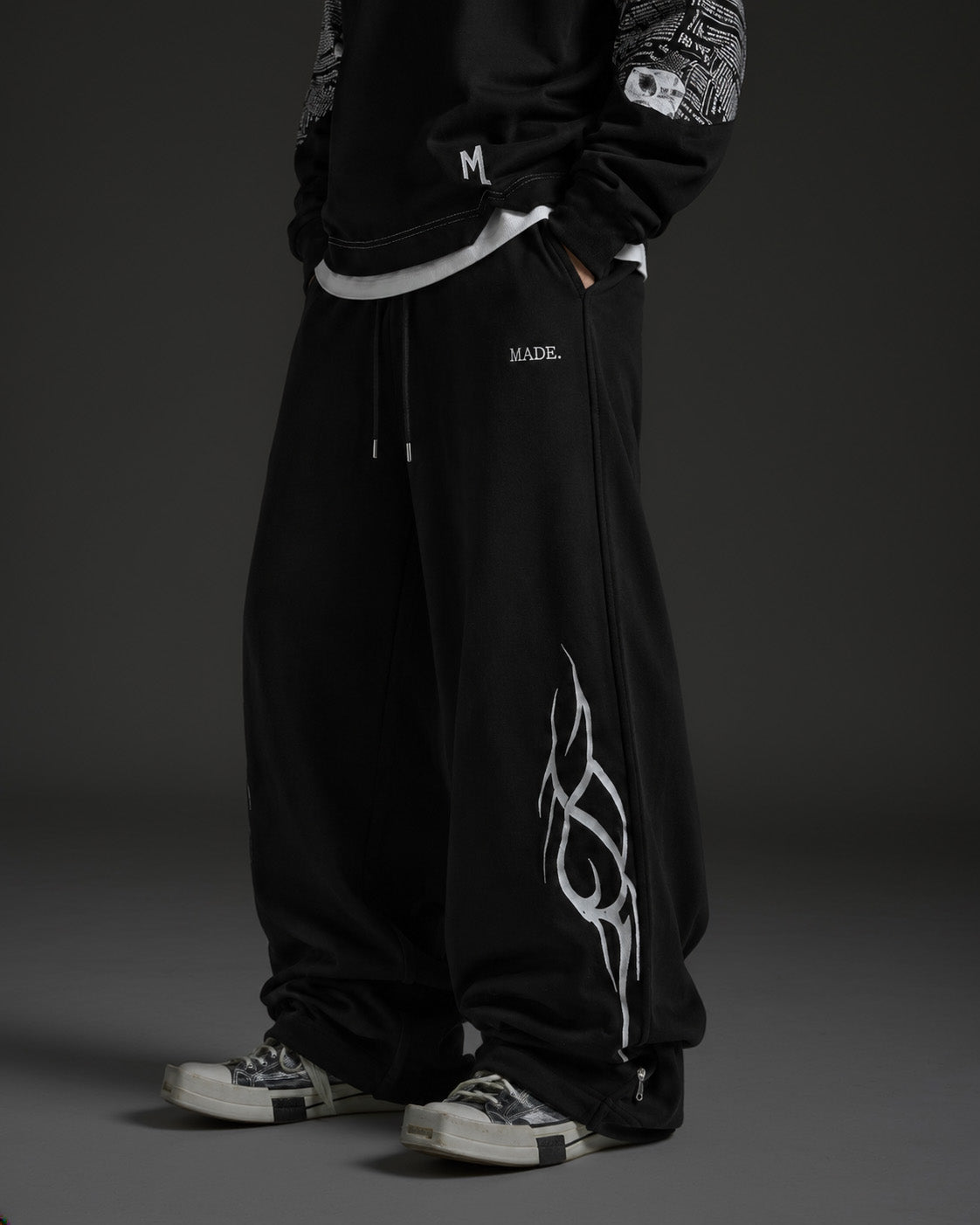 Thorn Embroidery Sweatpants , - Streetwear Joggers - Slick Street