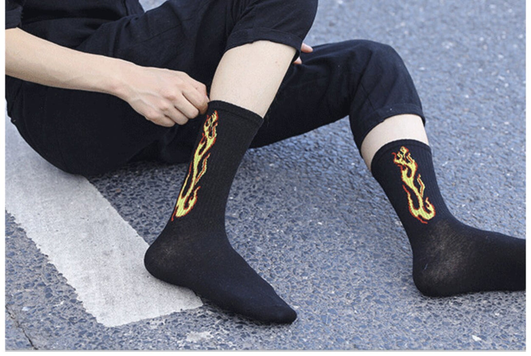 Flame Socks Black, One Size - Streetwear Socks - Slick Street